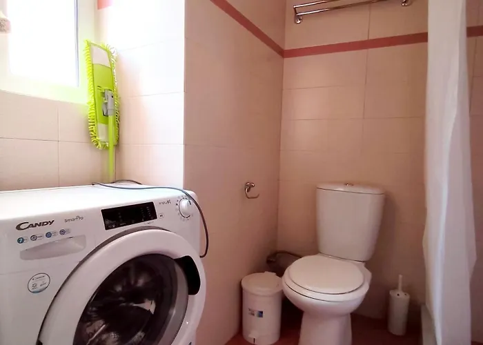 Artemis House * Krokees