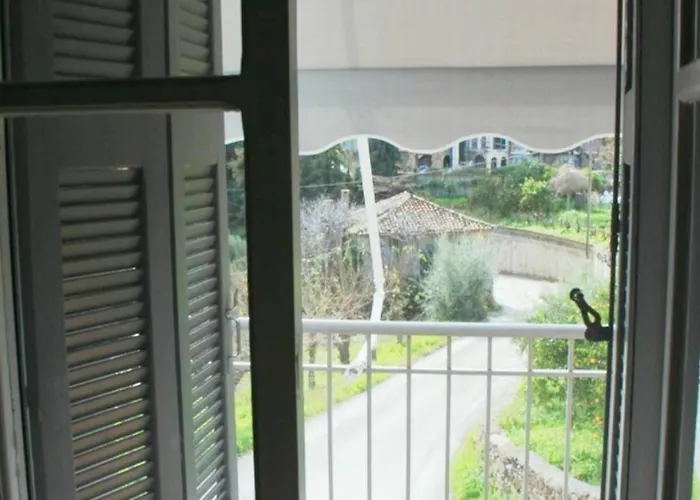 Апартаменты Artemis House