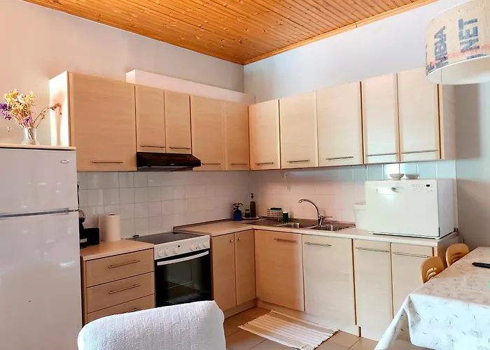 Artemis House Krokees