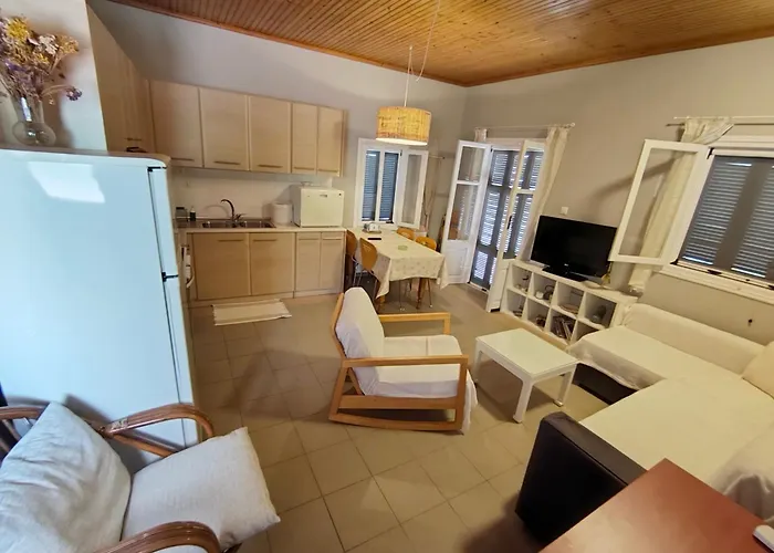 Апартаменты Artemis House *